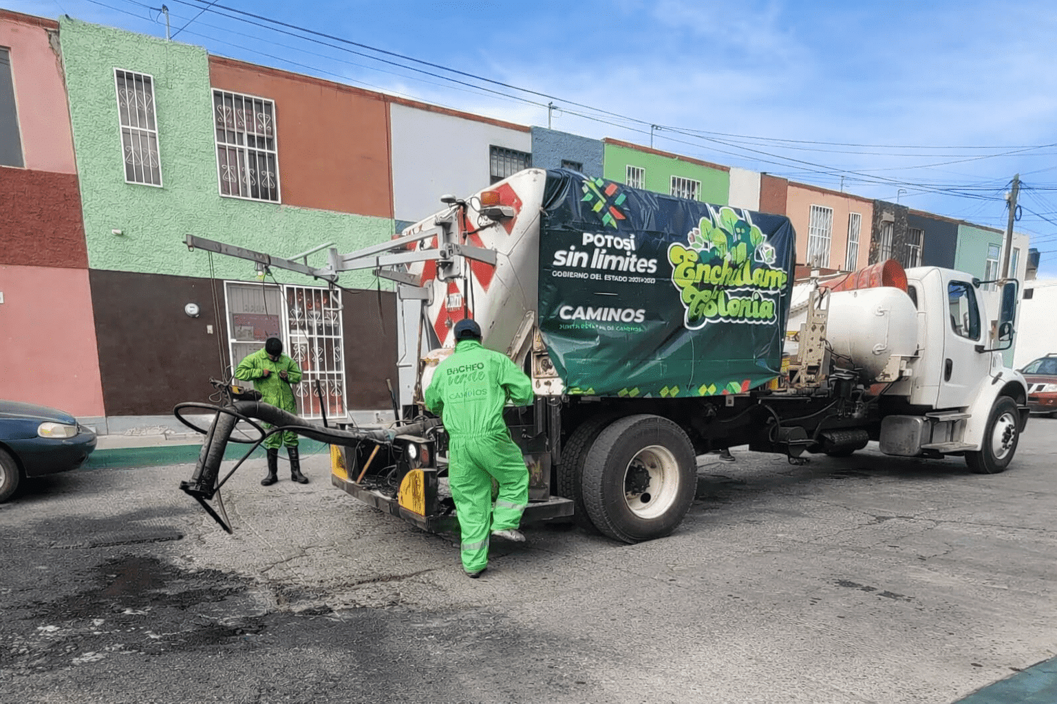 Ricardo Gallardo transforma colonias con el programa “Enchúlame la Colonia”