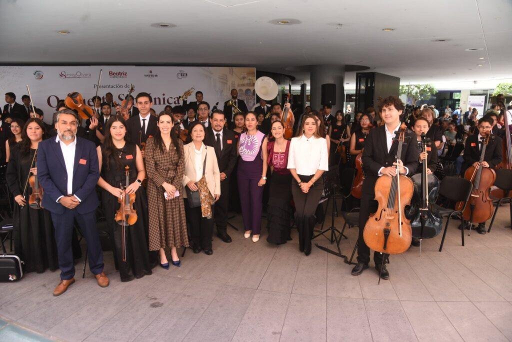 Ruth González reconoce talento juvenil en presentación de orquesta sinfónica en Hidalgo