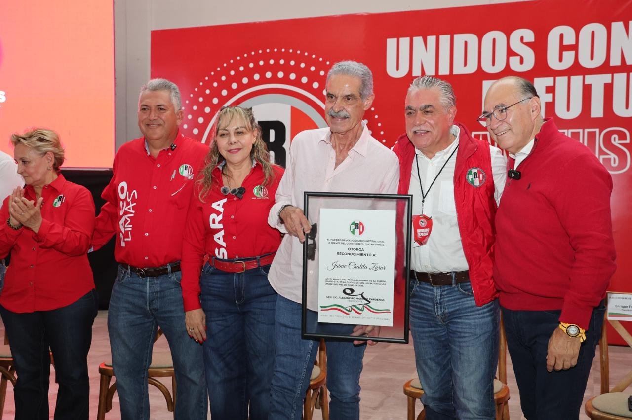 Galindo se rodea de la “herencia maldita” y revive al viejo PRI que los potosinos rechazaron en las urnas