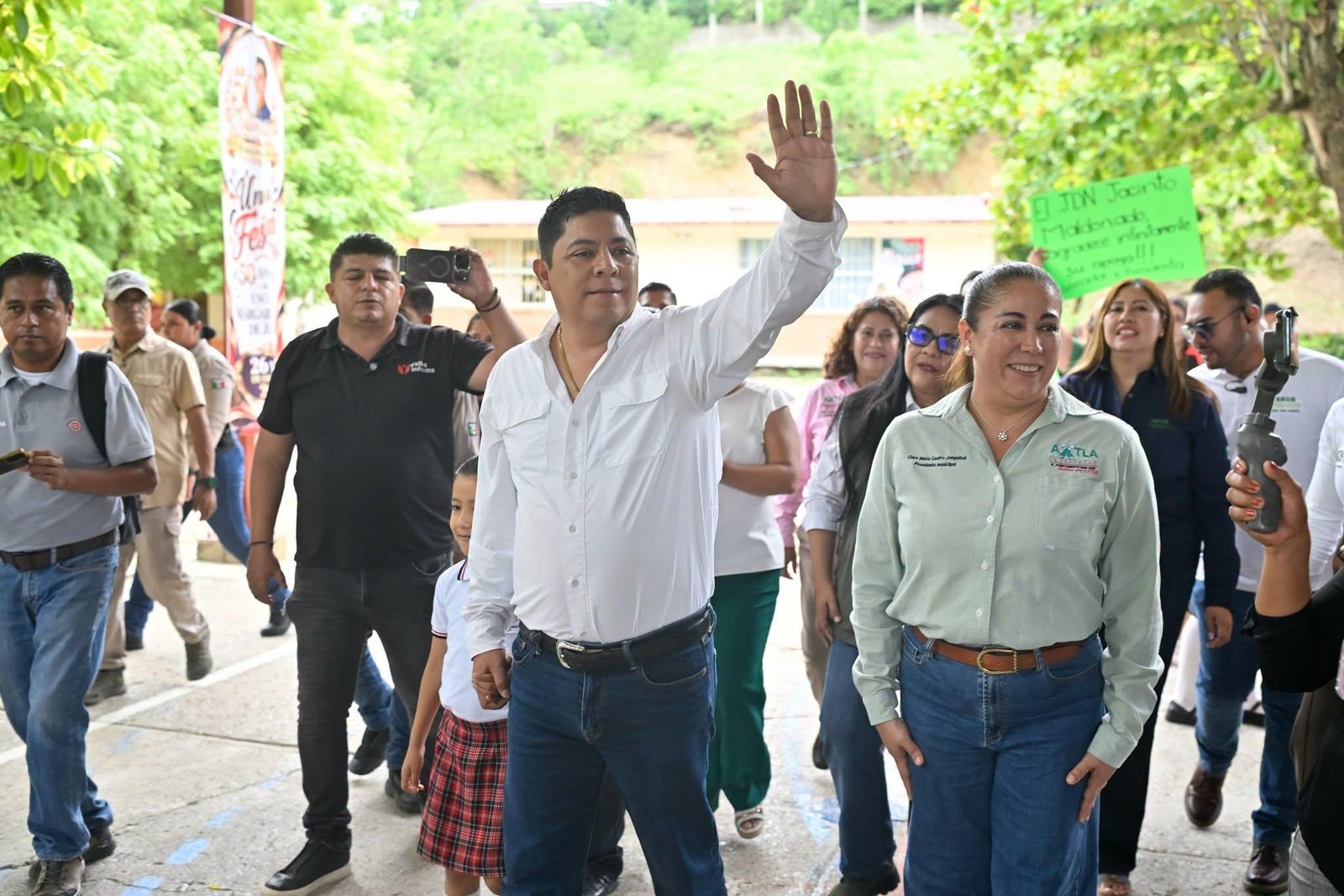 Ricardo Gallardo invierte en escuelas más seguras para la niñez de Axtla
