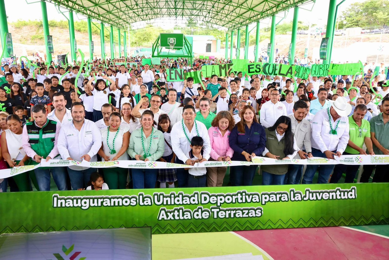Ricardo Gallardo impulsa nueva Unidad Deportiva para las familias de Axtla